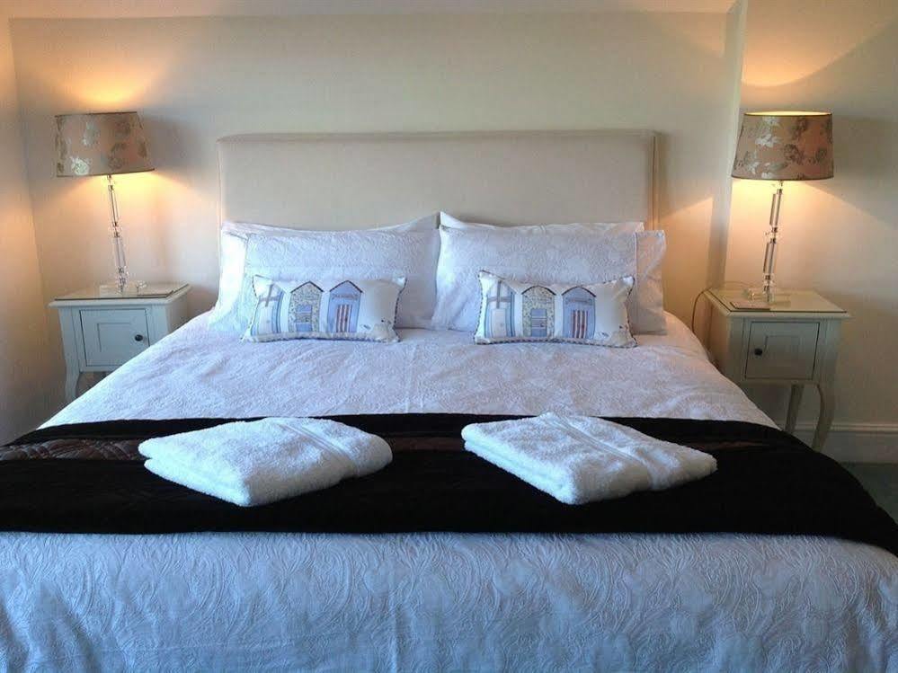 Bed and Breakfast Bassets House AEGON International Exteriér fotografie